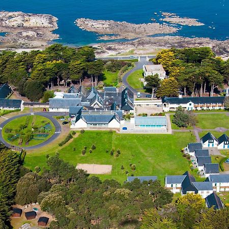 מלון לה קרואסיק Domaine De Port Aux Rocs מראה חיצוני תמונה